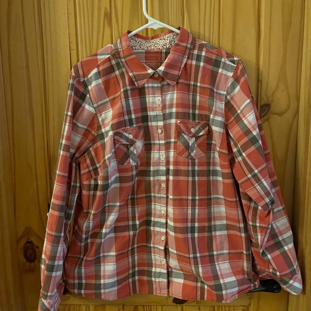 Sonoma Ladies Button-up Shirt